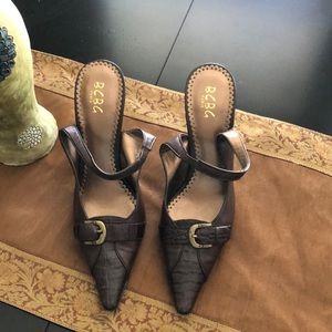 BCBG Stiletto Pumps. 9M